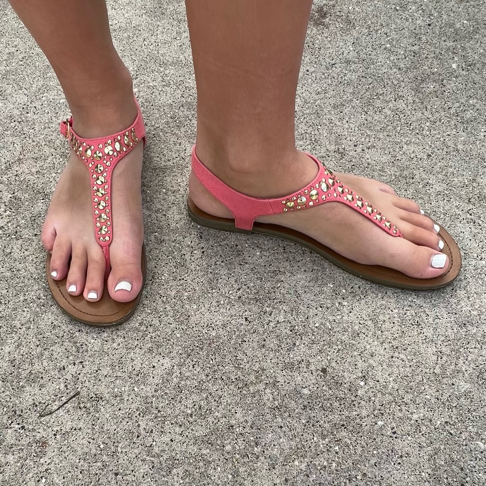 Woman’s Candies coral sandals
